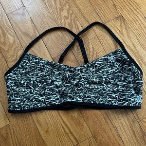 Lululemon Hot Spell Bra Mini Ripple Desert Olive Fatigue Green/Black size 10
